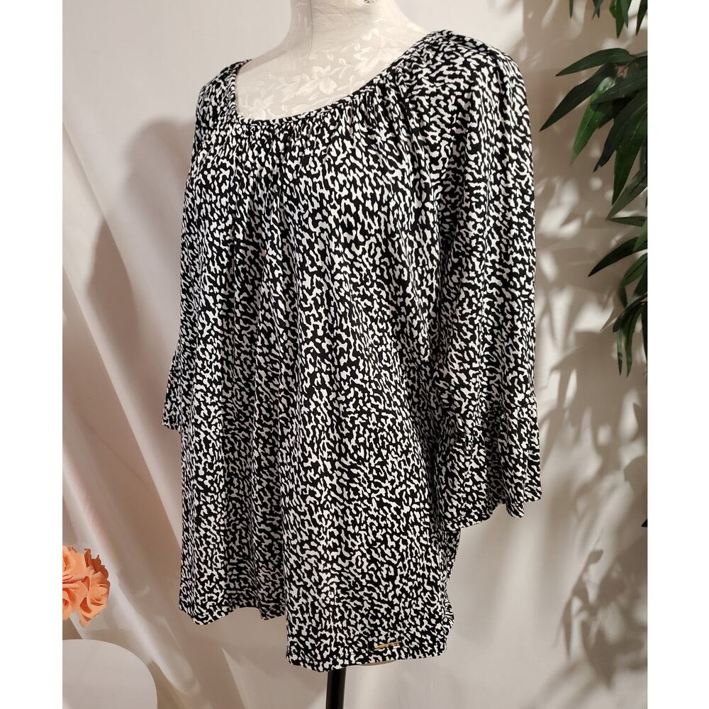 MICHAEL Michael Kors Leopard Animal Print Scoop Neck Bell 3/4 Sleeve Top Sz 1X - Picture 2 of 10